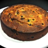 Semolina Yoghurt and Berry Cake recipe