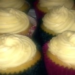 White chocolate cupcakes with cream cheese frosting