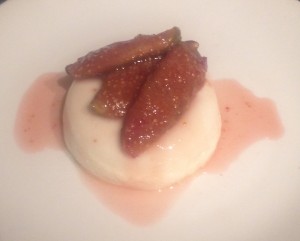 Yoghurt Panna Cotta with Honey Figs Syrup recipe